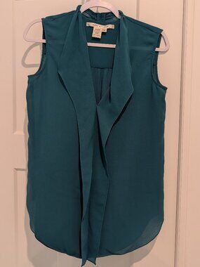 Max Studio V Neck Sleeveless Blouse - Size S